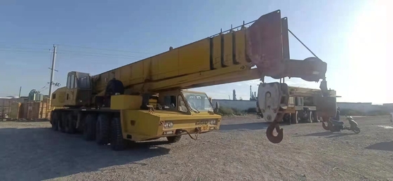 KYB Hydraulikzylinder verwendet Kato NK-250E NK-500E NK-800E 80T Lkw-Kran in Shanghai