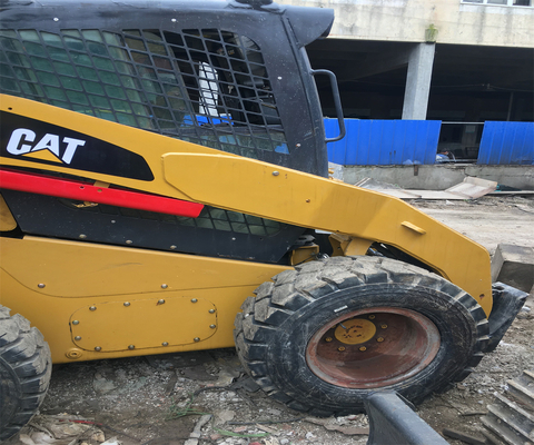 Höchstleistung 55 kW Gebrauchtlader CAT272C mit Maschinengewicht 16000 16100 kg