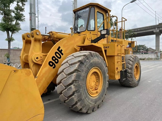 6 Tonnen Nennlast CAT980F Gebrauchtradlader mit anderer Hydraulikpumpe und in gutem Zustand