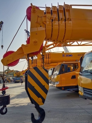 350 KN.m Nennhebemoment verwendet XCM QY70KC Lkw-Kran für Schwerlastbetriebe