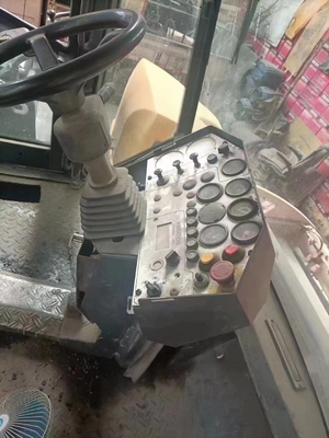 Gebrauchte Straßenwalze HM HD90 Vibrationswalze mit starker Energie und guten Arbeitsbedingungen
