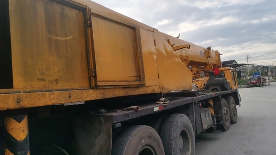 LT1130 LT1070 LT1055 130T 70T 55T 100T Lkw-Kran mit maximaler Hebhöhe von 48 m