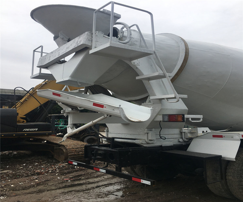 Gebrauchtes HINO 700 Betonmischfahrzeug mit 24120*9940*17190mm Umrissgröße zu erschwinglichen Preisen