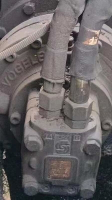 Gebrauchtes Asphaltpflaster VOGEL Super 1800-2L 1800-3L 1880L 2100-3L 2100-2L 2500 Modell volv 8820