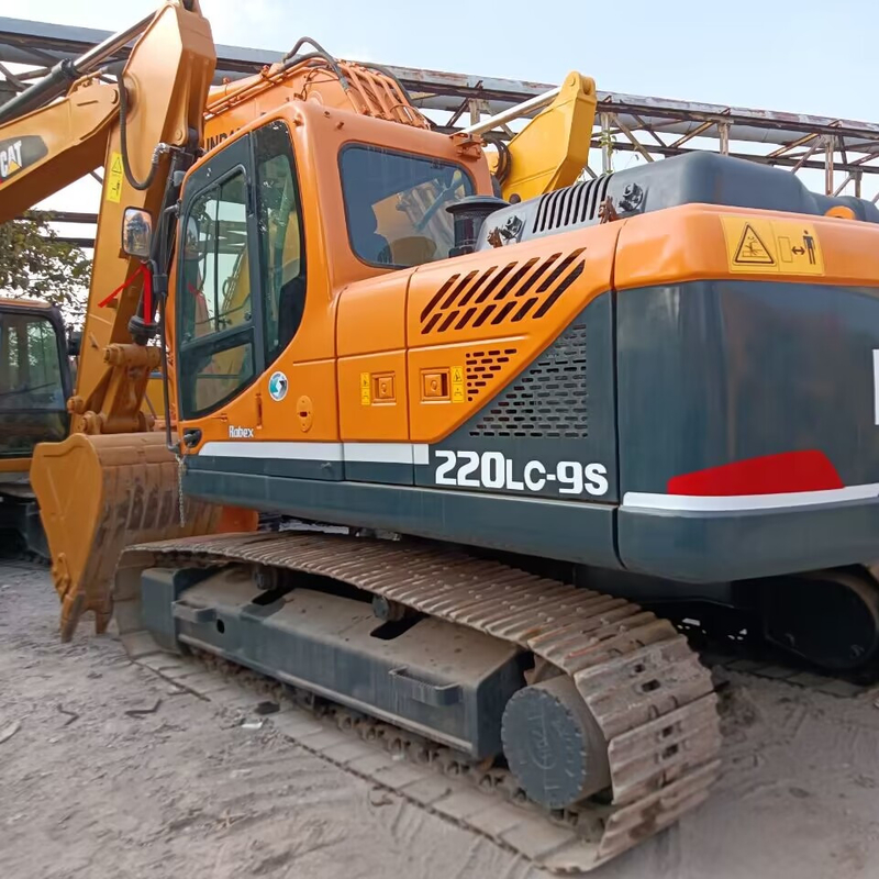 4600MM Höchstgräberhöhe Gebrauchtes Bagger mit 4,2 km/h Nenngeschwindigkeit für Bauprojekte