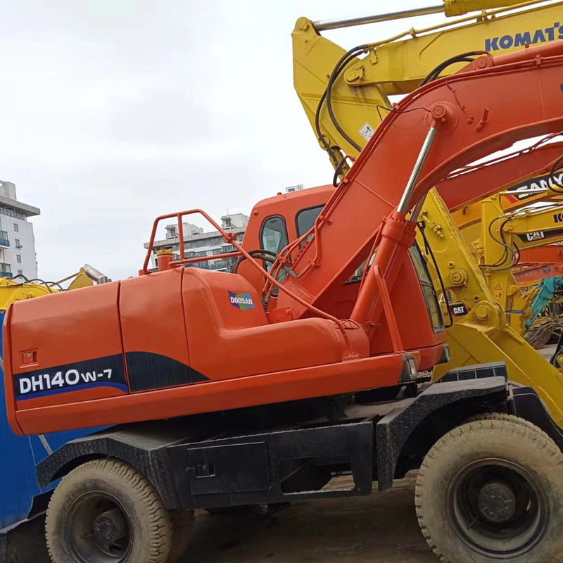 DOOSA DH140W-7 Gebrauchtbagger mit Parker Hydraulikpumpe Nenngeschwindigkeit 4,2 km/h Maschine