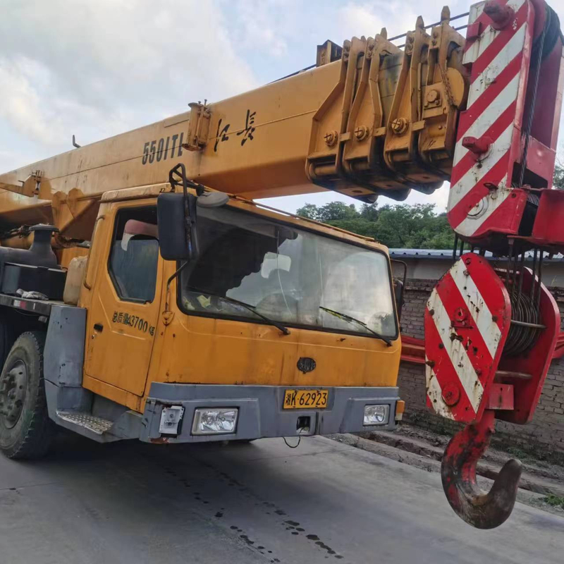 LT1130 LT1070 LT1055 130T 70T 55T 100T Lkw-Kran mit maximaler Hebhöhe von 48 m
